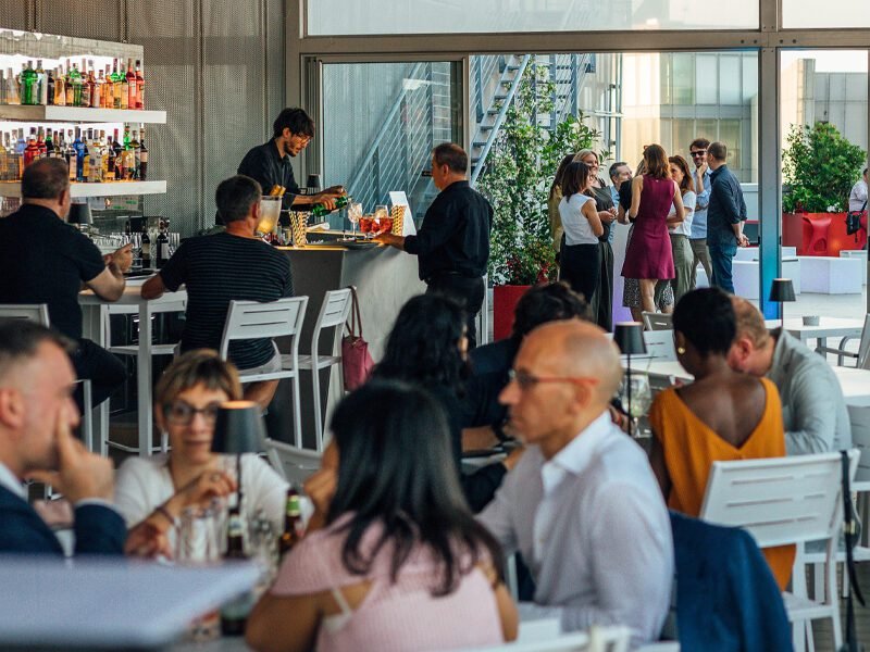 aperitivo su terrazza panoramica